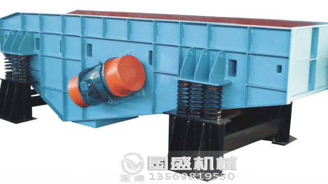 振動(dòng)輸送機(jī)設(shè)備 振動(dòng)輸送機(jī)設(shè)備